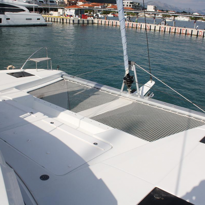 Cata del Mar | Fountaine Pajot Astrea 42 photo 7