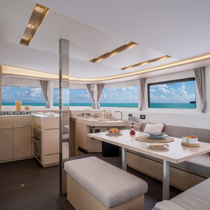 Seven Seas | Lagoon 46 Flybridge photo 16