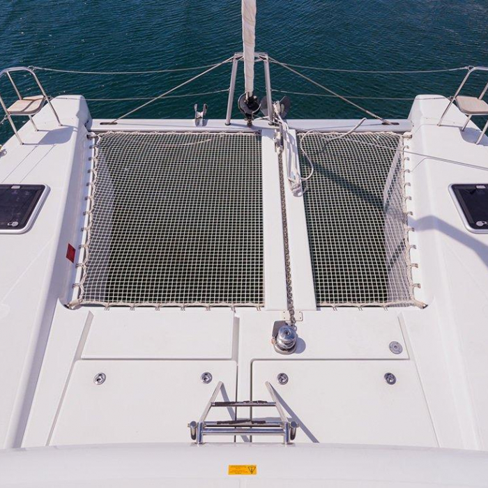 Lost Cat | Lagoon 39 photo 2