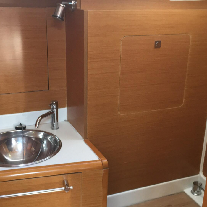 Kontiki | Sun Odyssey 439 photo 11