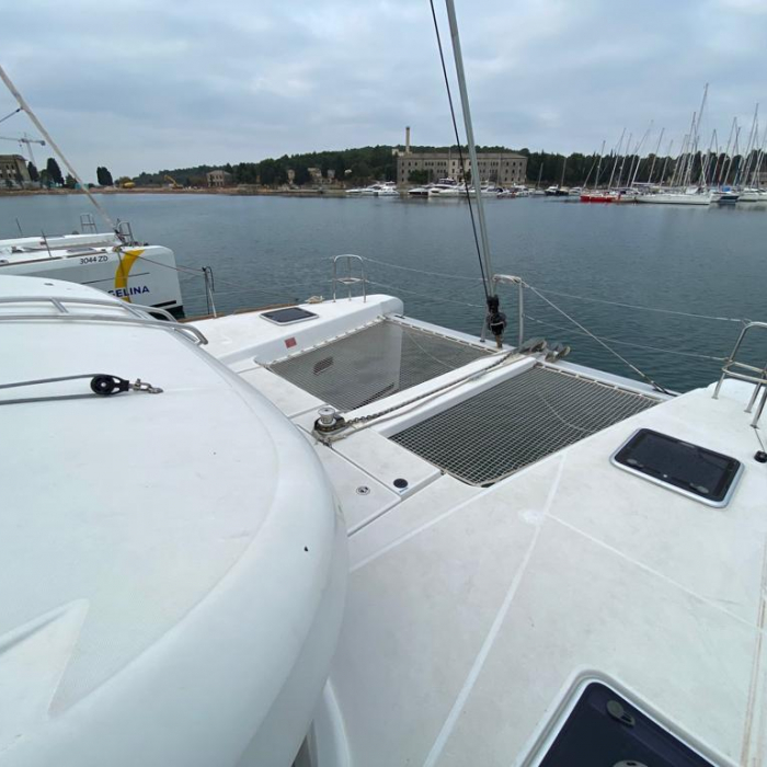 Nirvana | Lagoon 39 photo 14