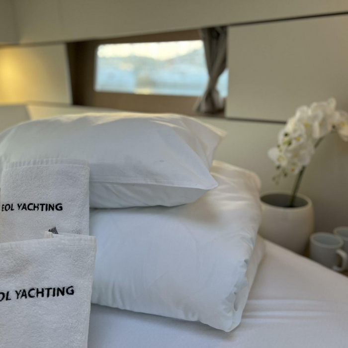 Jana | Oceanis 38.1 photo 37