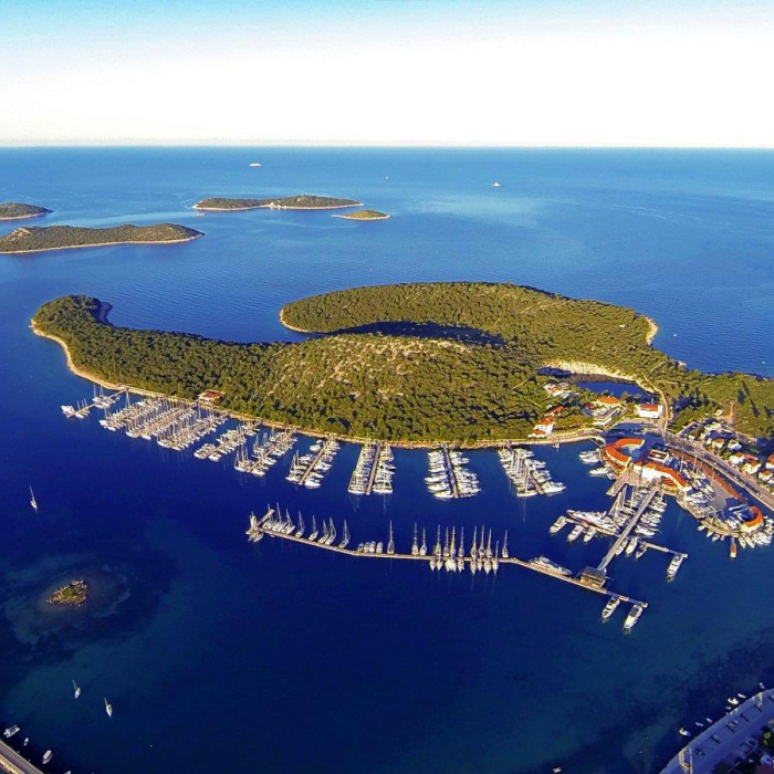 Blizzard | Bavaria Cruiser 46 photo 16