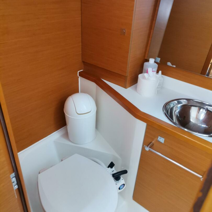 Imagine | Sun Odyssey 389 photo 12