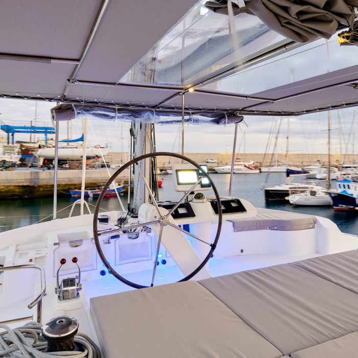 Neptuno | Lagoon 52F photo 9