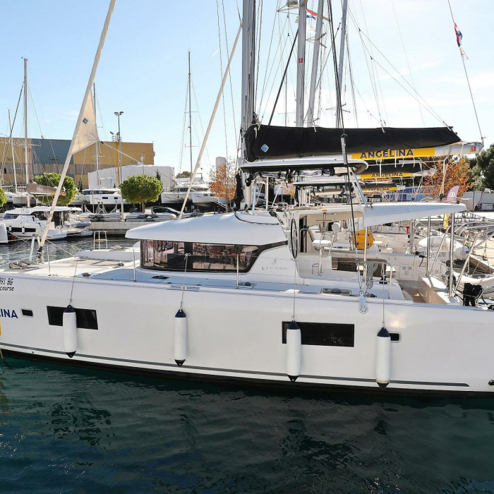 Easy Course | Lagoon 42 photo 24