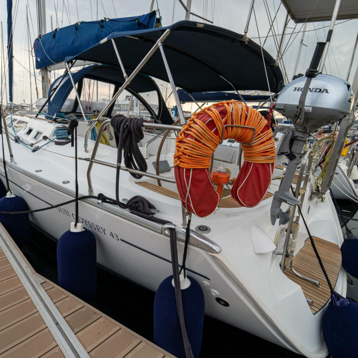 Tatanos | Sun Odyssey 43 photo 13