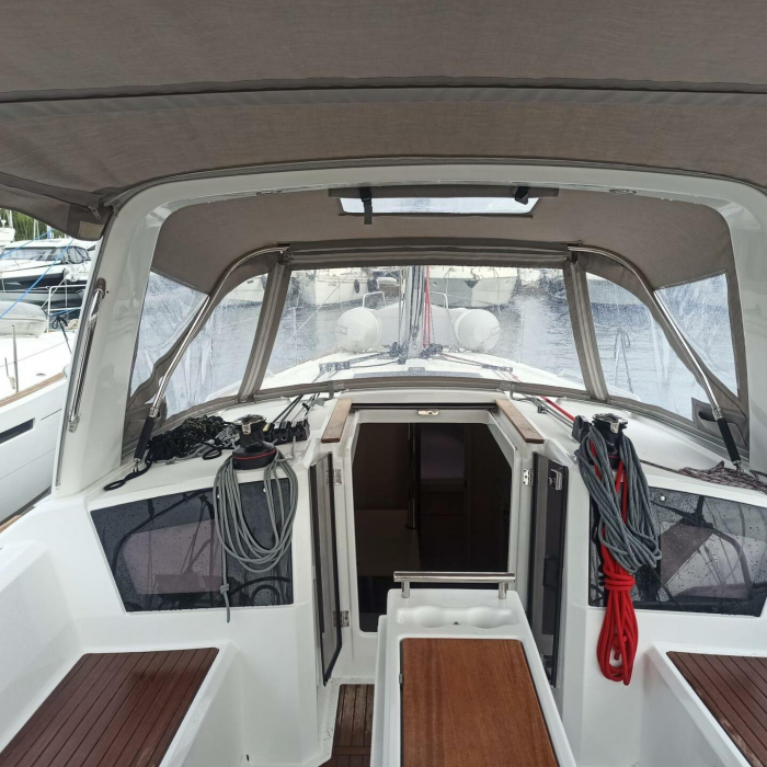 Tamara | Oceanis 38.1.2 photo 10