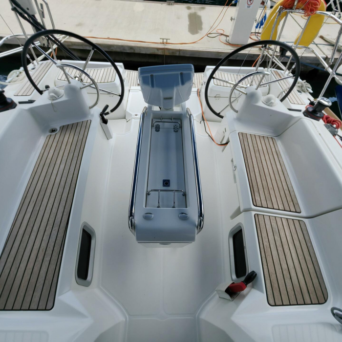 Islanders | Sun Odyssey 389 photo 29