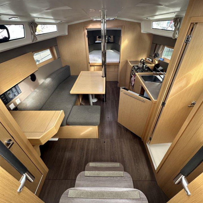 Delfino | Oceanis 38.1 photo 7