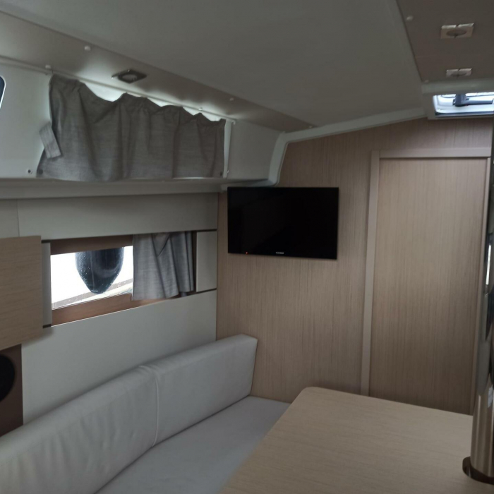 Tamara | Oceanis 38.1.2 photo 17