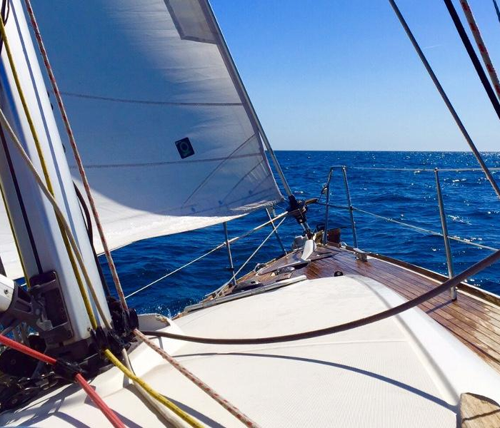 MOoN | Sun Odyssey 39i photo 2