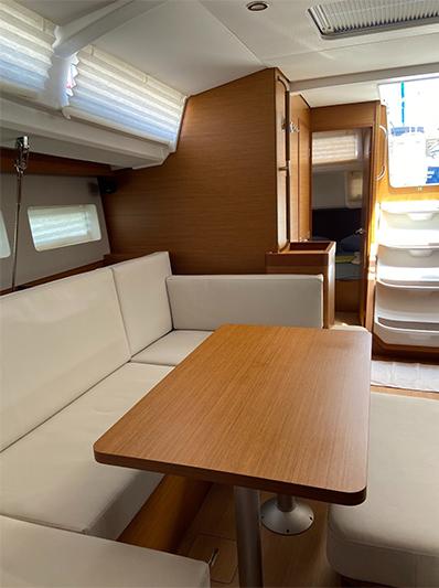 Lornia | Sun Odyssey 440 photo 3