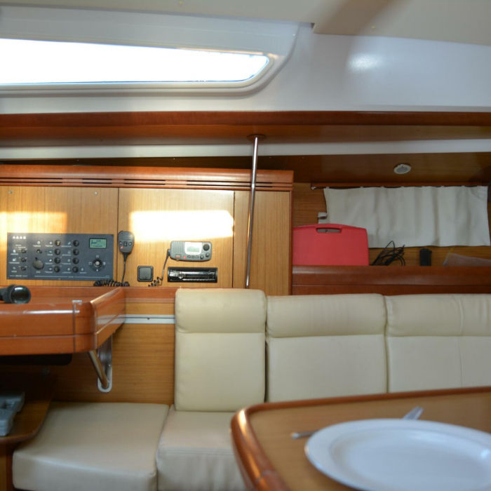 Billis | Sun Odyssey 36i photo 31