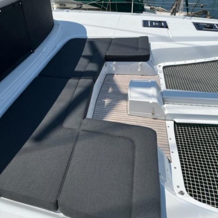 Silhouette | Lagoon 50 photo 12