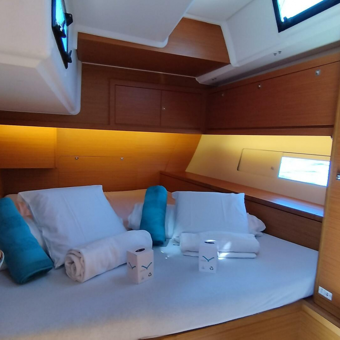 Weasley | Dufour 470 photo 13