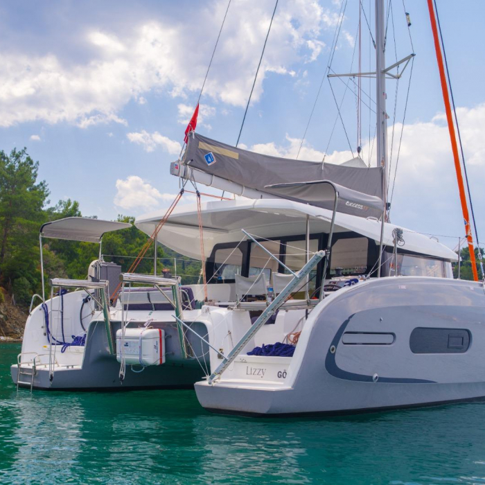 Lizzy | Excess 11 photo 2