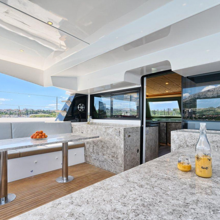 Gold | Luna 49 photo 17