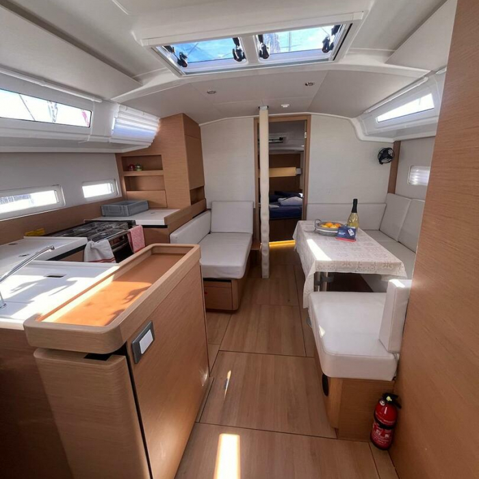 Brasilia | Sun Odyssey 410 photo 8