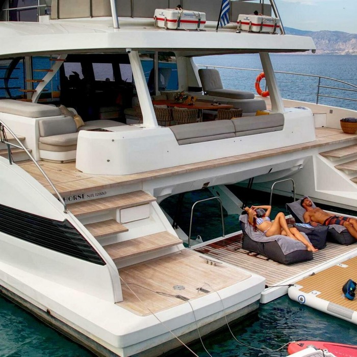 CRAZY HORSE | Lagoon 78 photo 3