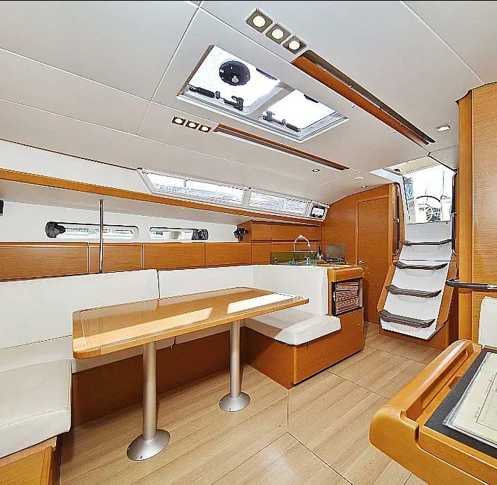 Economy | Sun Odyssey 449 photo 11