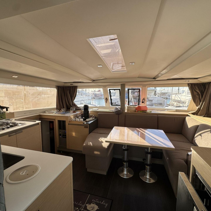 Jumapi | Fountaine Pajot Isla 40 photo 1