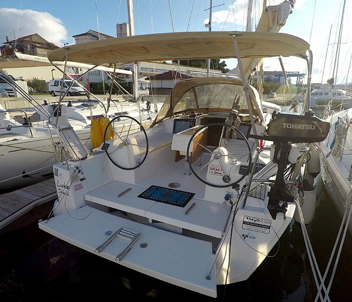 Luka | Dufour 350 GL photo 8