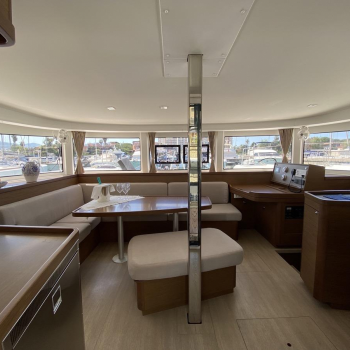 Blue Eyes | Lagoon 42 photo 9