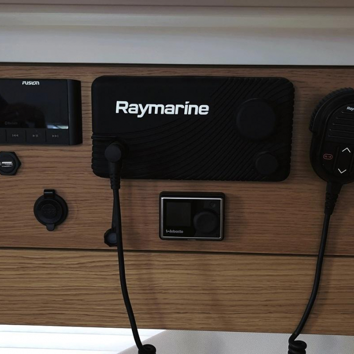 Iron Man | Elan E6 photo 21