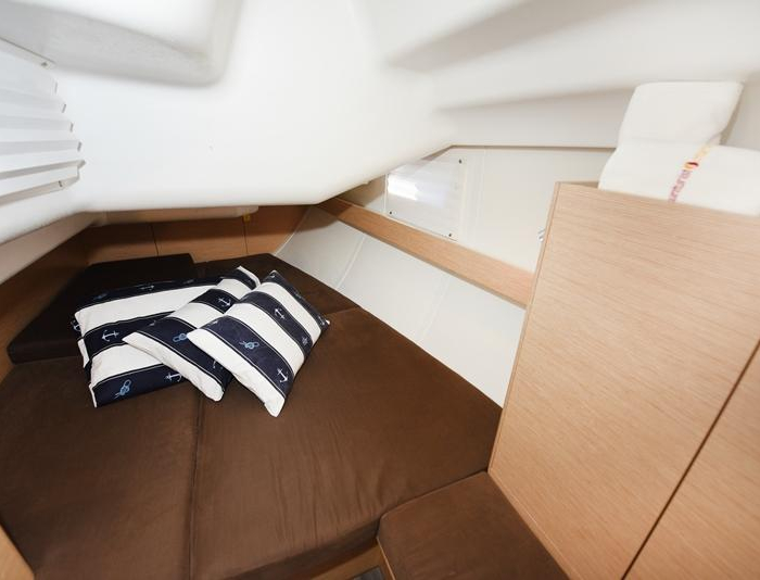 Vili | Elan Impression 40 photo 8