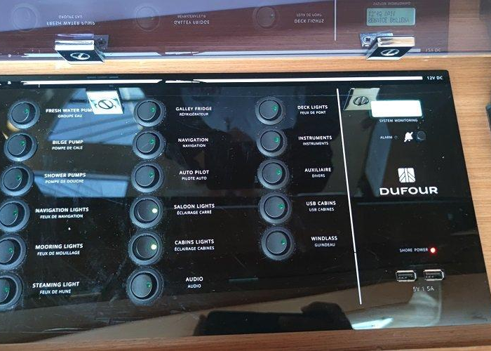 Gracia | Dufour 360 GL photo 15