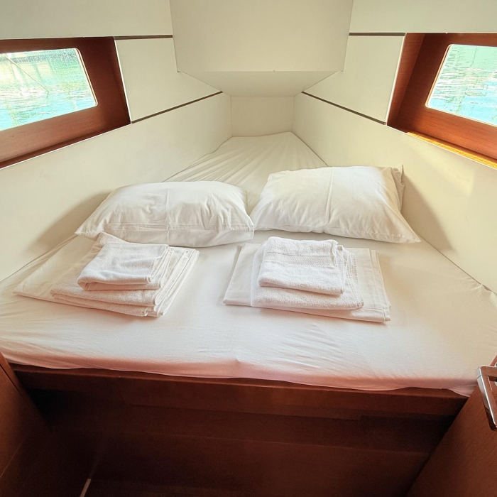 Vendy | Oceanis 35 photo 12