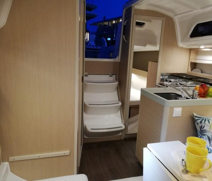 Yoda | Oceanis 30.1 photo 7