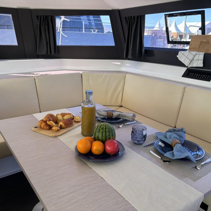 Siente El Mar | Dufour 48 Catamaran photo 7