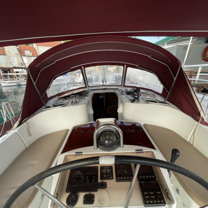 M&M | Oceanis 411 Celebration photo 6