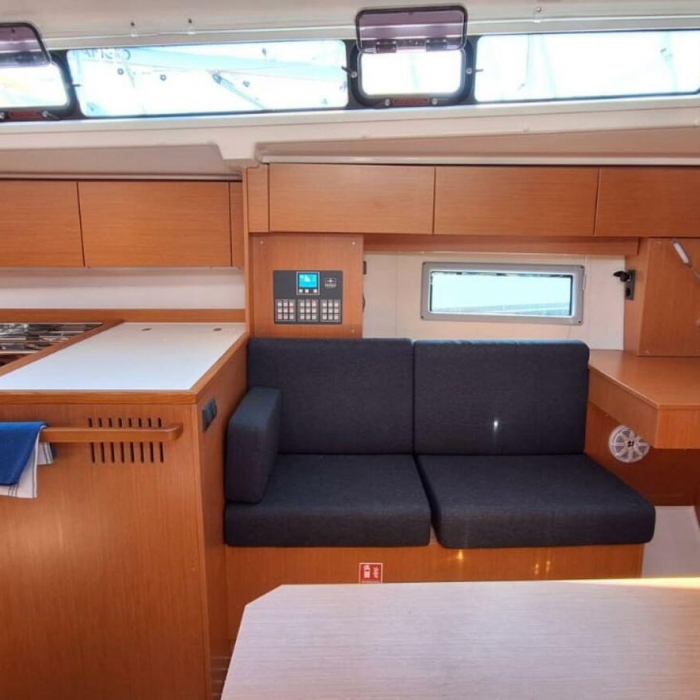 Papagena | Bavaria C38 photo 10