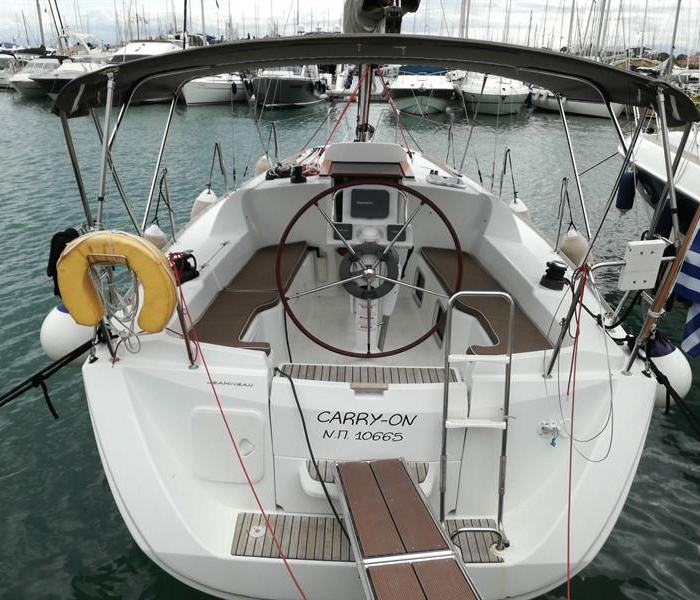 Carry On | Sun Odyssey 33i photo 4