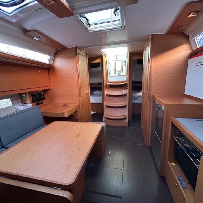 Sail Corvus | Dufour 390 Grand Large photo 17