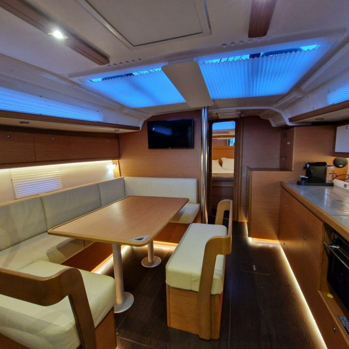 Selene | Dufour 430 photo 3