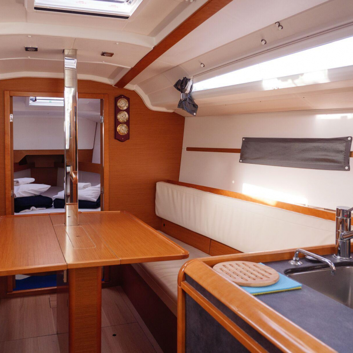 Siberia | Sun Odyssey 349 photo 11