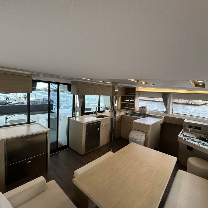 SUEÑOS | Lagoon 46 photo 11