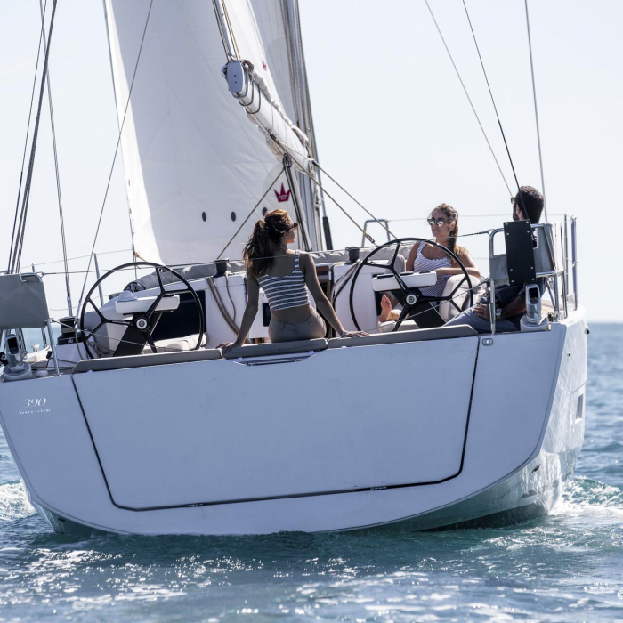 Rubens | Dufour 390 photo 2