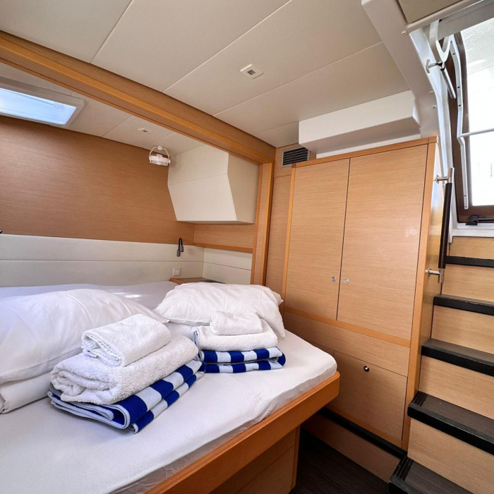 Madonna of Adriatic | Lagoon 52 F photo 7