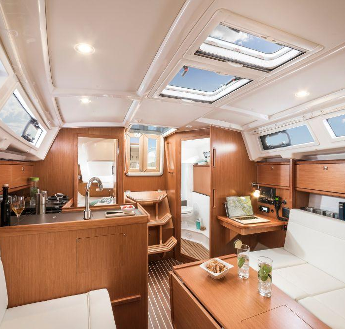 Saga | Bavaria Cruiser 34 - 2 cab. photo 7