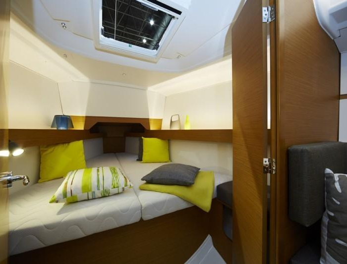 Loon | Sun Odyssey 349 photo 9