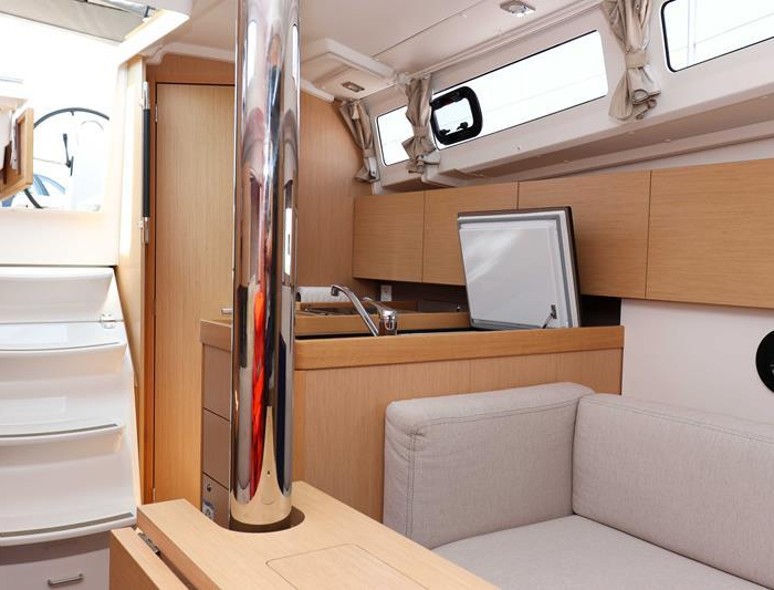 Aquarius | Oceanis 35.1 photo 12