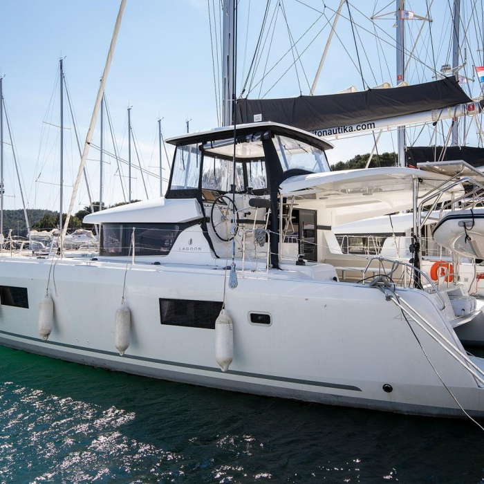 Mare Fiero | Lagoon 42 photo 13