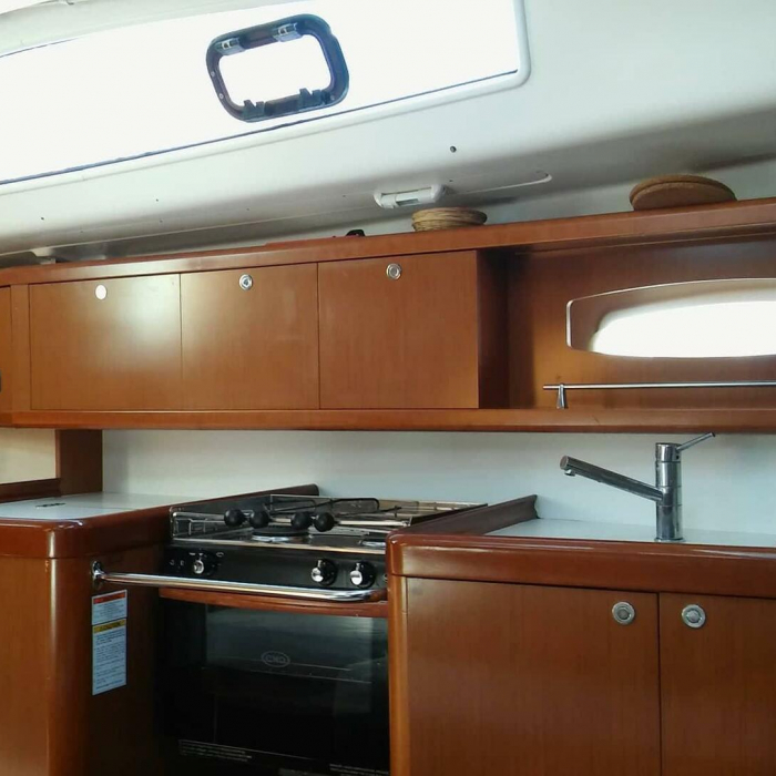 Arietta | Oceanis 40 photo 3