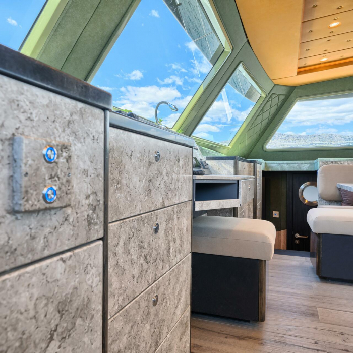 Gold | Luna 49 photo 24