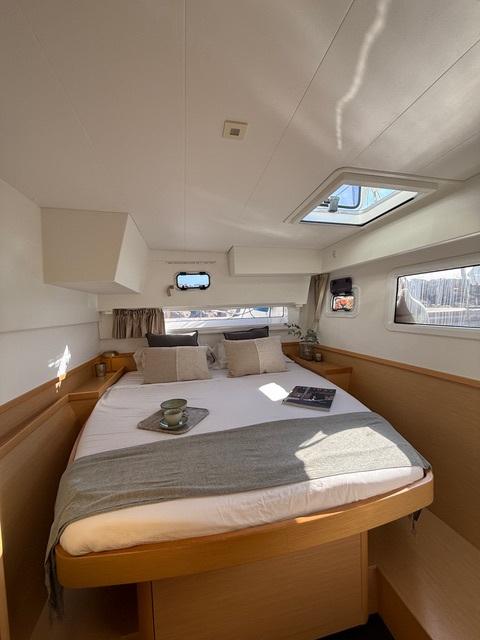 Mares | Lagoon 42 photo 13